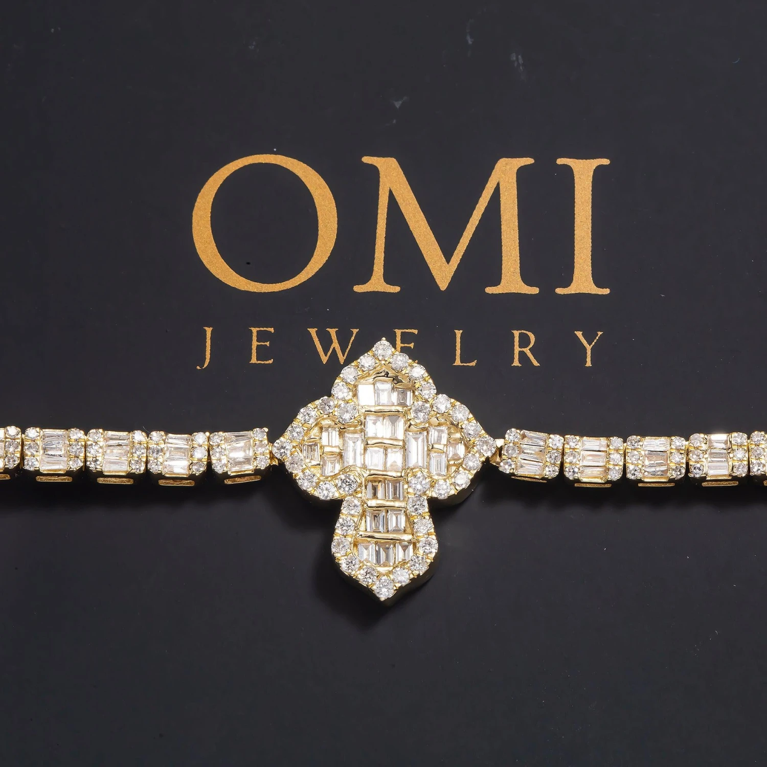 10K GOLD BAGUETTE AND ROUND DIAMOND CROSS CHAIN 7.50 CT(10k Gold Baguette And Round Diamond Cross Chain 7 50 Ct) 4 10K GOLD BAGUETTE AND ROUND DIAMOND CROSS CHAIN 7.50 CT(10k Gold Baguette And Round Diamond Cross Chain 7 50 Ct) - Image 2