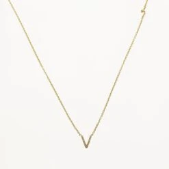 14K GOLD DIAMOND INITIAL V NECKLACE 0.05 CT(14k Gold Diamond Initial V Necklace 0 05 Ct)